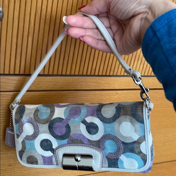 Coach handbag - Picture 3 of 6